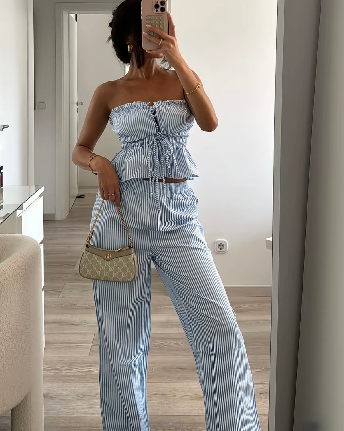 ‘Olivia’ set