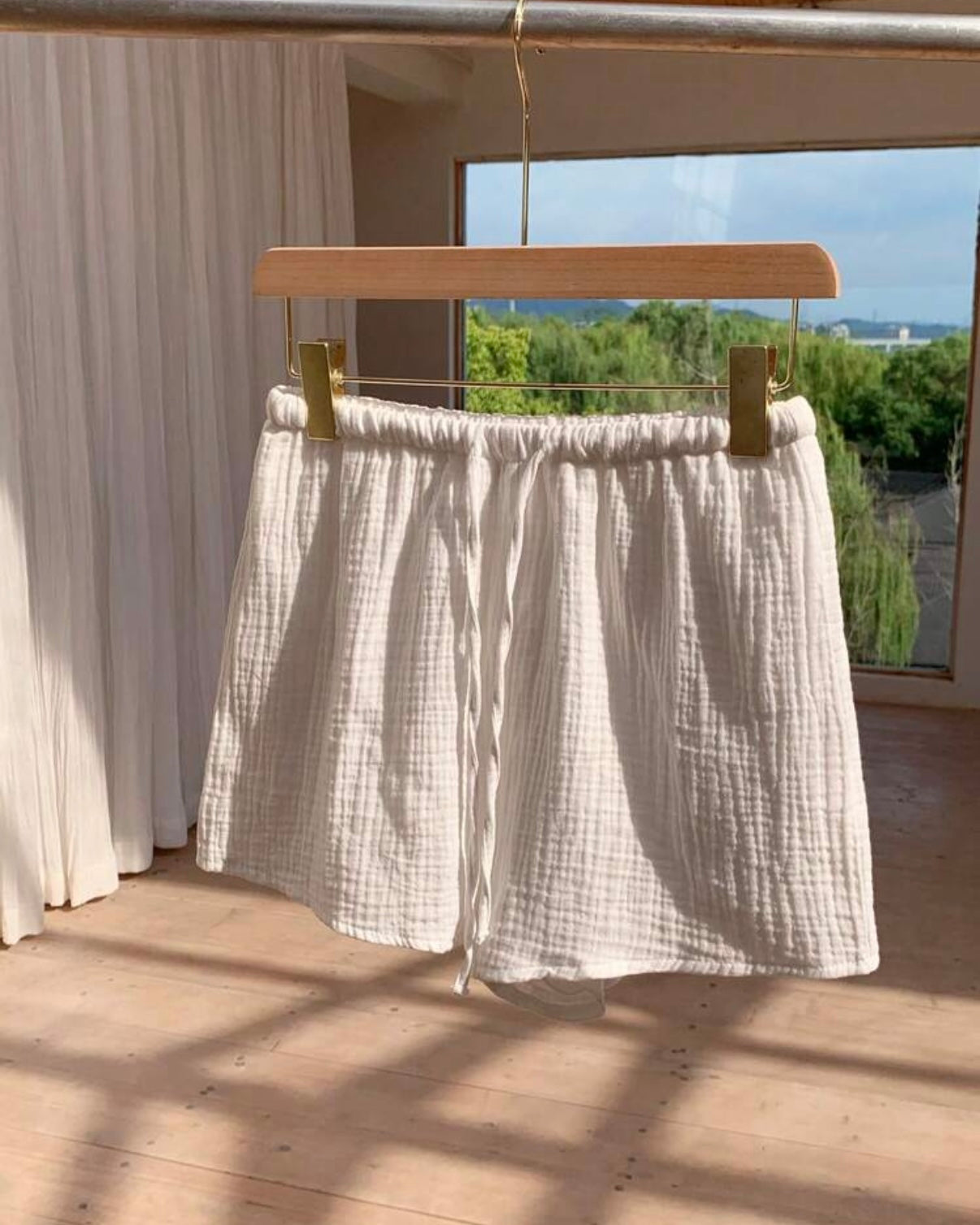 Linen shorts