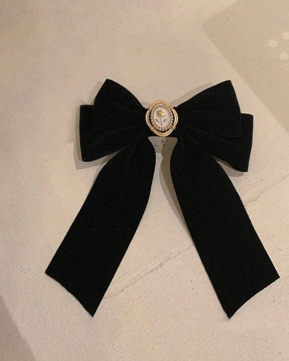 Vintage Bow