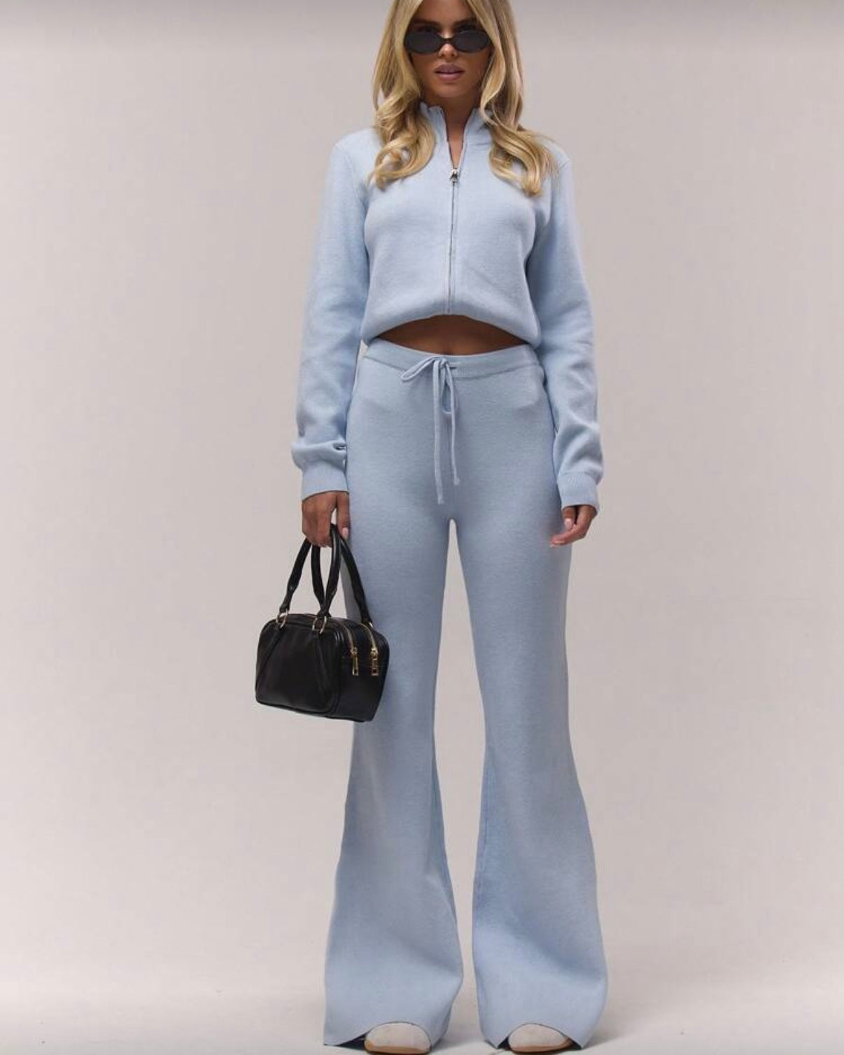 ‘Cyan’ set