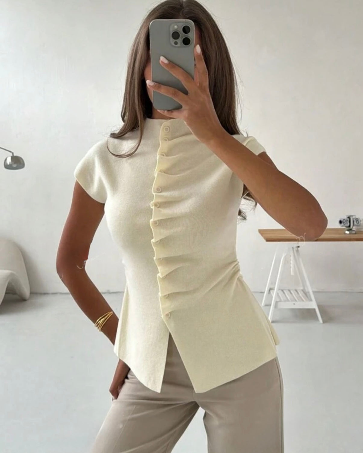 ‘Apricot’ top